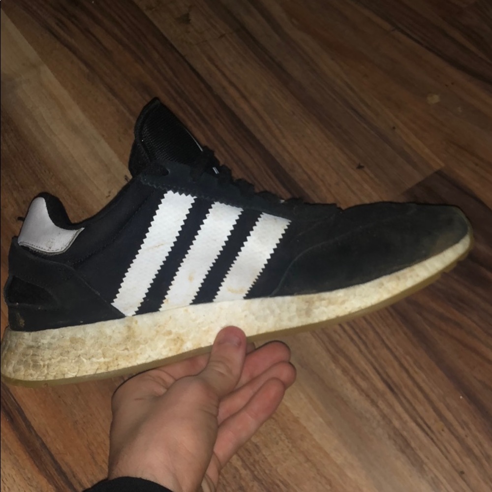 Adidas iniki runner